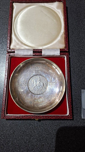 Queen elizabeth silver - ii,